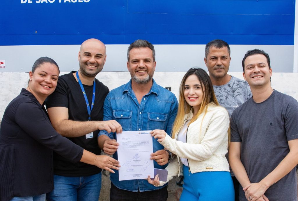Anúnico de obras na Terra Prometida pelo prefeito Eduardo Boigues