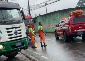 Bombeiros vão em indústria com vazamento de gás