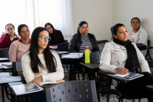 curso de auxiliar de operações em logística