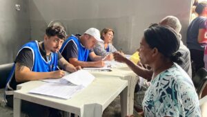 Atendente efetuando cadastro
