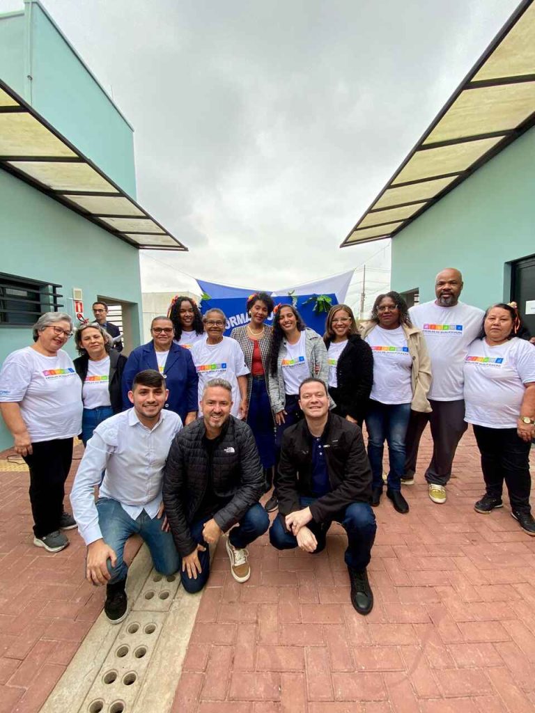 Escola de Qualificação Profissional da Praça da Cidadania de Itaquá forma 156 alunos
