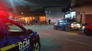 GCM de Itaquá desmantela casa bomba no Jardim Nossa Senhora d’Ajuda com 2,9 mil drogas