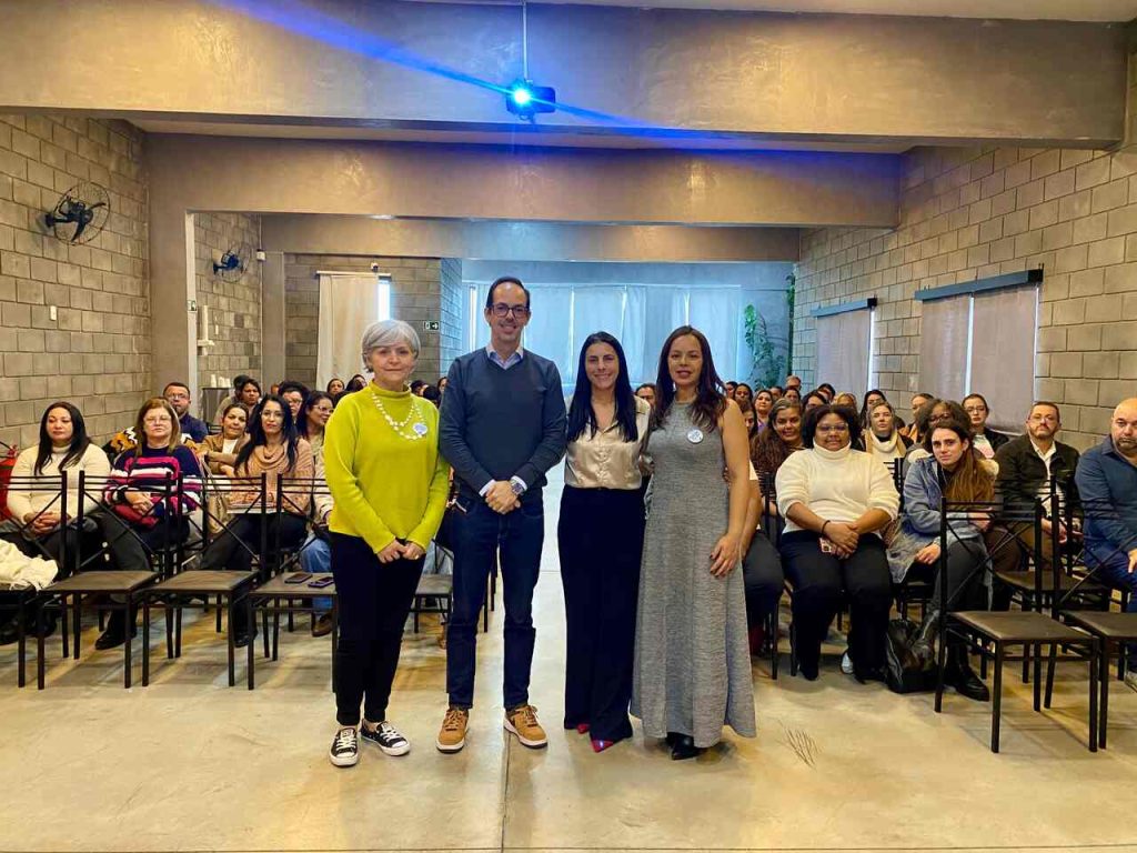 Itaquá forma mais de 160 professores em cultura de conciliação nas escolas