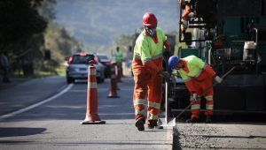 Entenda o cronograma de obras e melhorias do Lote Litoral em estradas na Baixada
