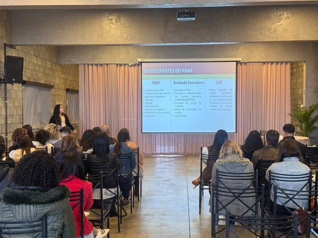 Itaquá recebe nutricionistas do Cecane Unifesp para fortalecer qualidade na alimentação escolar