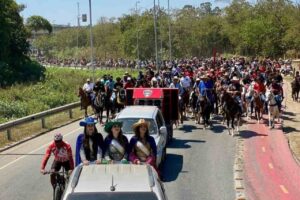 3ª Cavalgada de Itaquá reúne mais de 400 pessoas