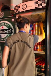 Itaquá reforça fiscalizações após casos suspeitos de intoxicação por metanol