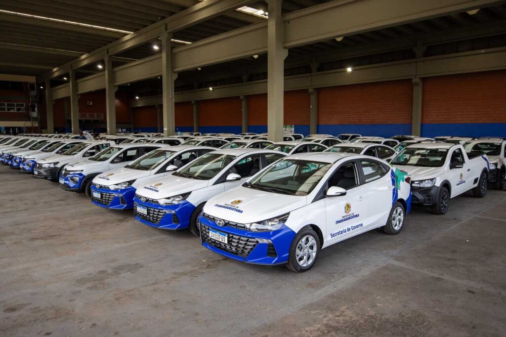 Itaquá renova frota com 101 novos veículos e moderniza serviços públicos