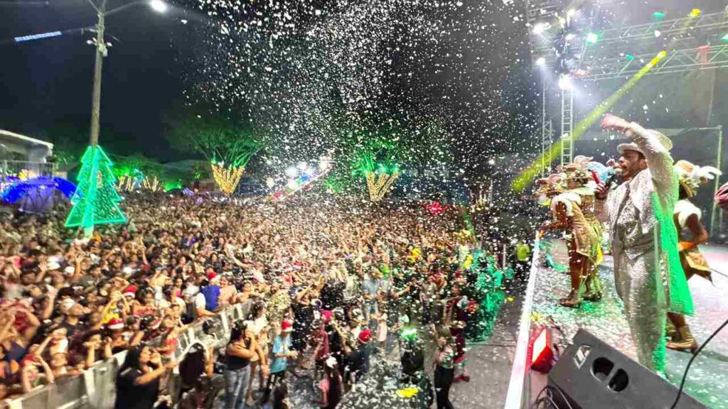 Tirullipa na Vila Encantada de Natal em Itaquá